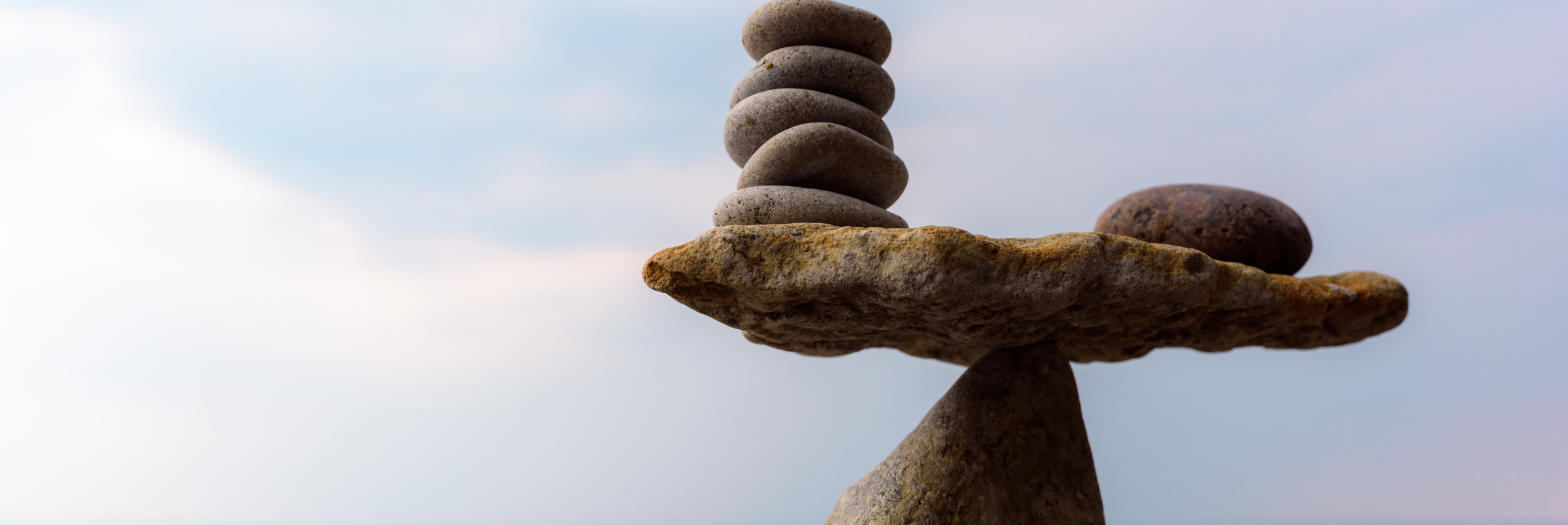 Rates, Oil, and Resilience: The Market's Balancing Act